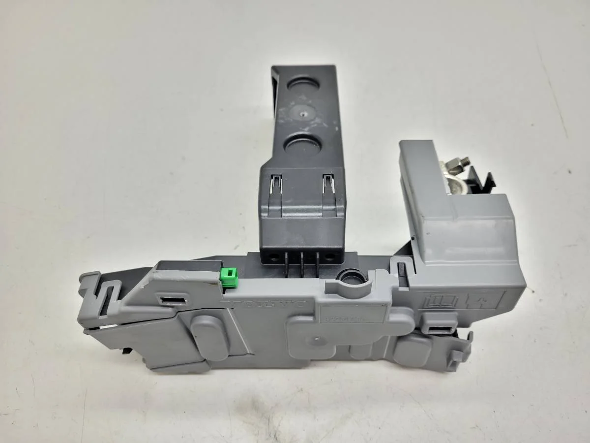 Klema Plusowa Volvo XC60 II 32264790