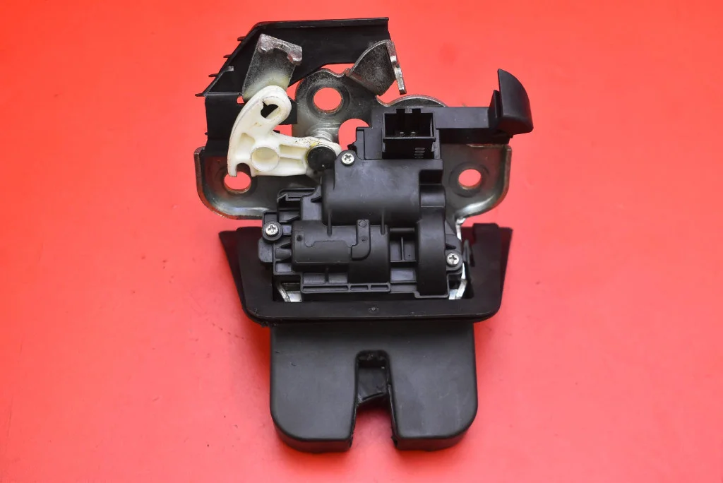 Trunk Lock Audi A4 B8 Avant 07-11 Used