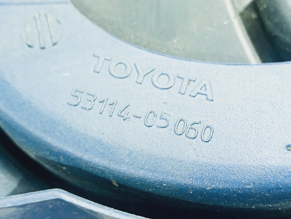 Kühlergrill für Toyota Avensis T25 (03-08) image 5