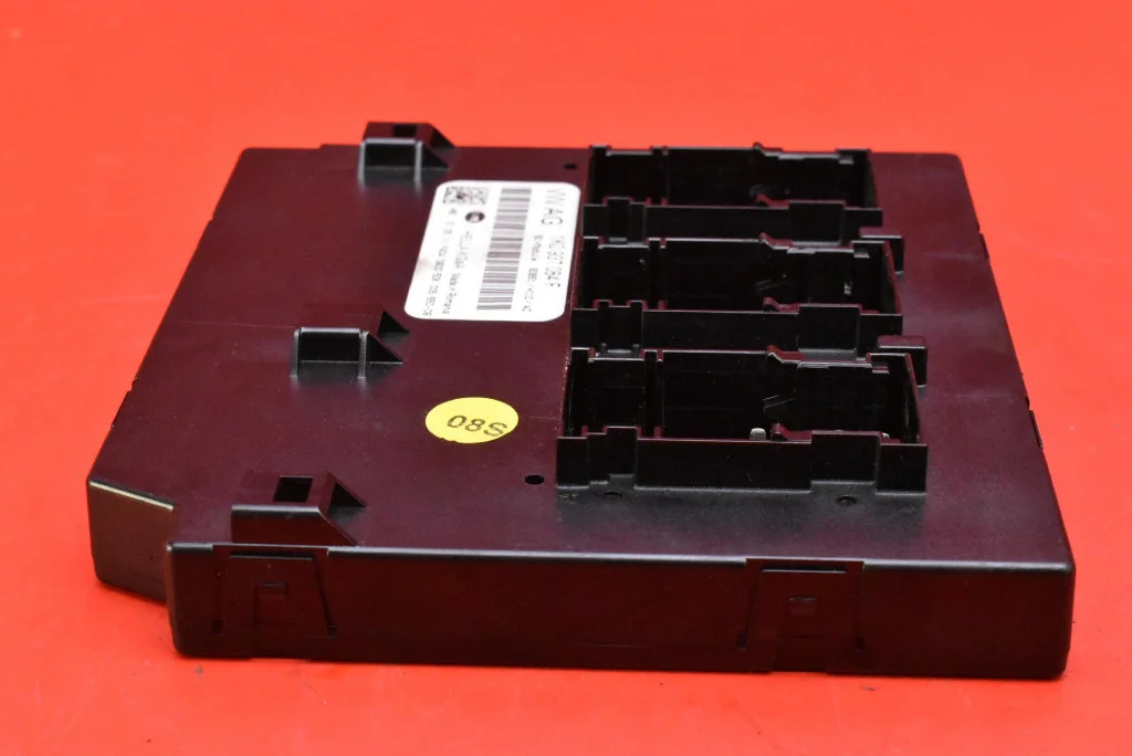 Module Confort 1K0937084F Skoda Octavia II image 4