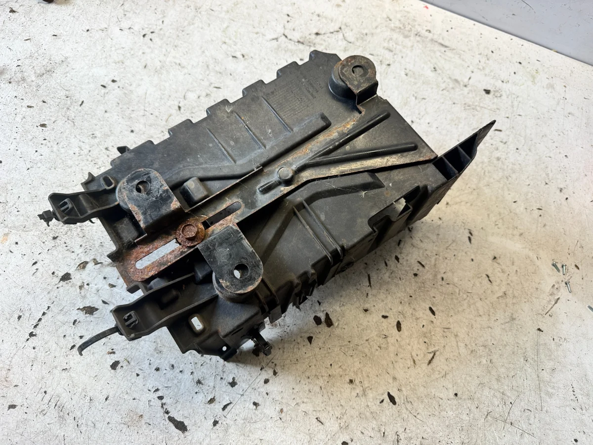 OPEL CORSA E Support Batterie 13498274 image 3