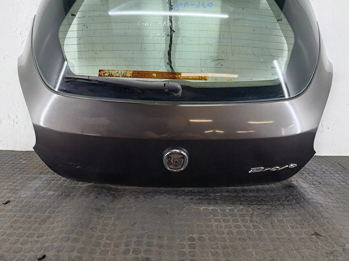 Tampa do Porta-malas Fiat Bravo II Usada image 7