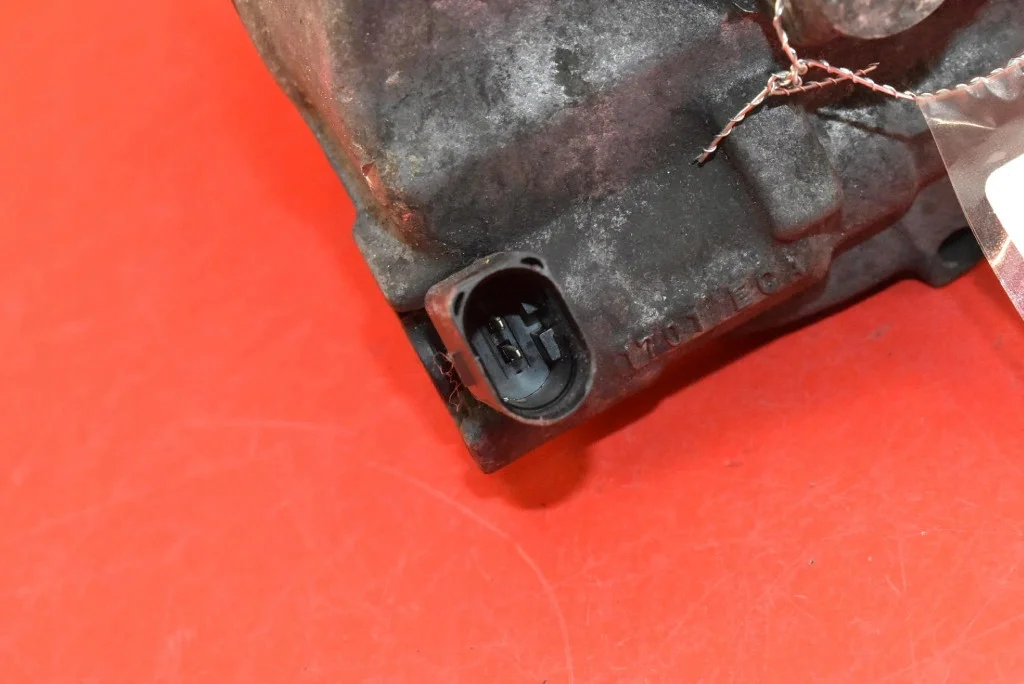 Compressor AC VW Golf 5 1.9 TDI Usado image 10