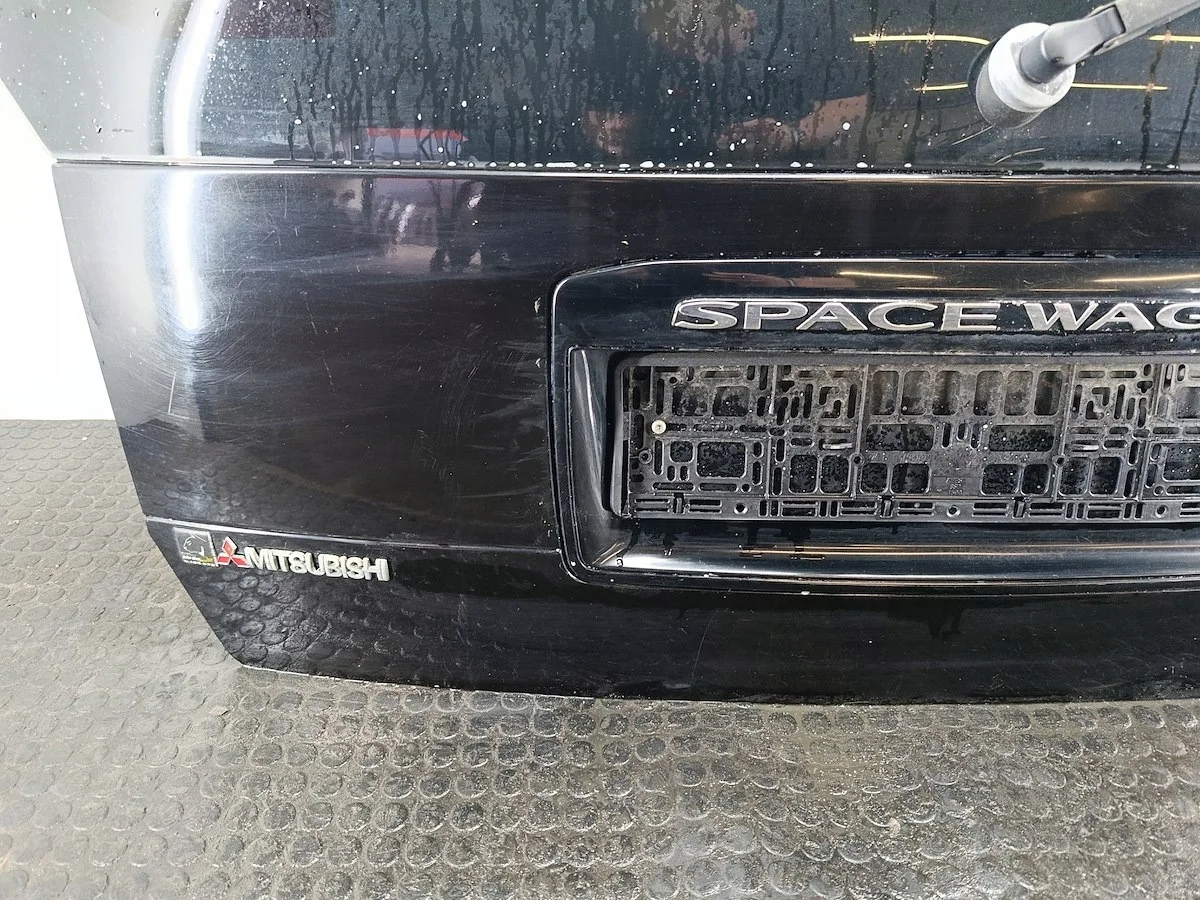Heckklappe Mitsubishi Space Wagon III X08A gebraucht image 5