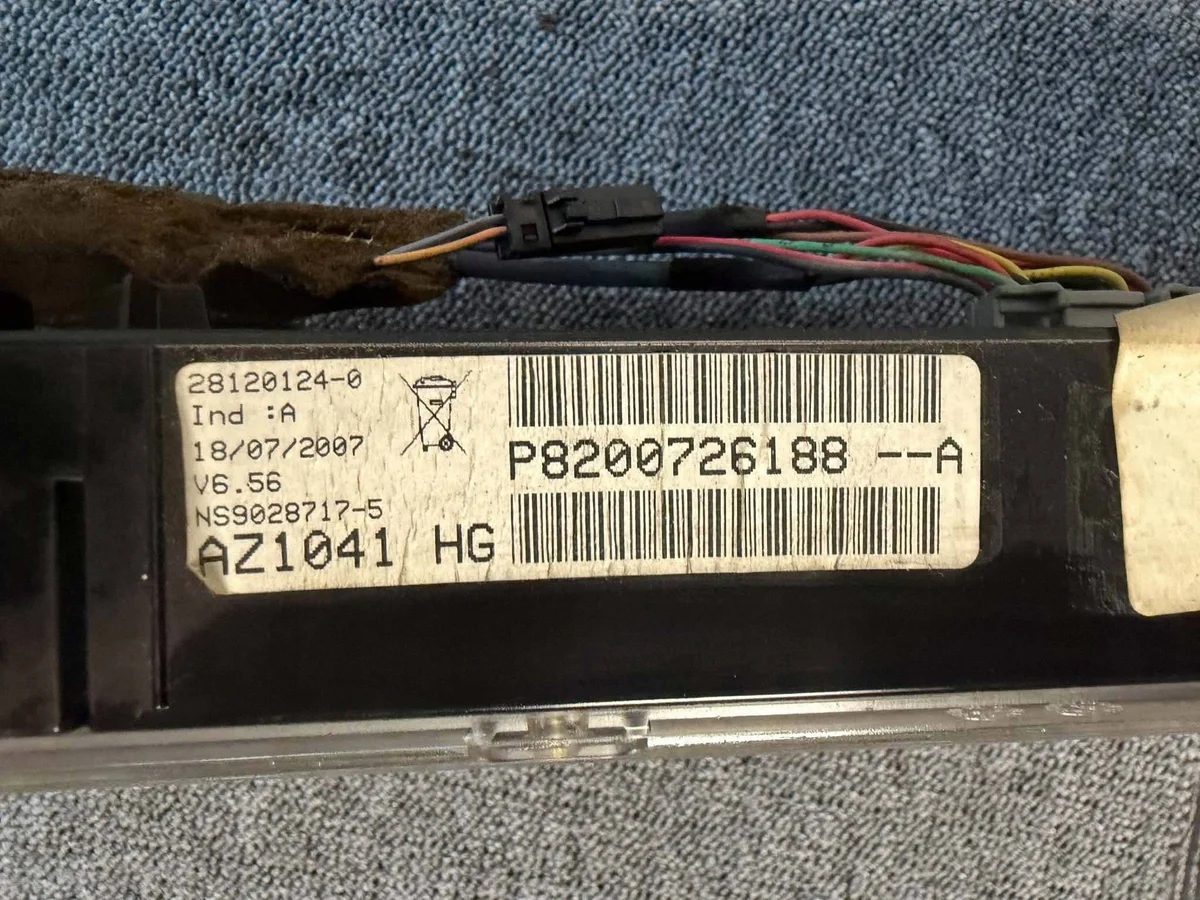 Compteur Renault OE P 8200726188A image 3