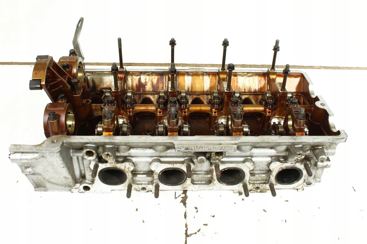 BMW E65 E66 745i V8 Sylinterikansi Vasen