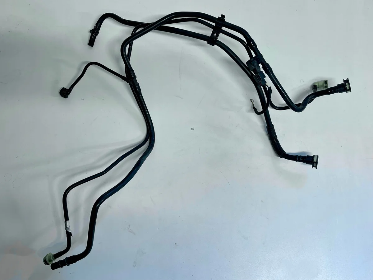 Tuyau Carburant Chevrolet Camaro 836137521