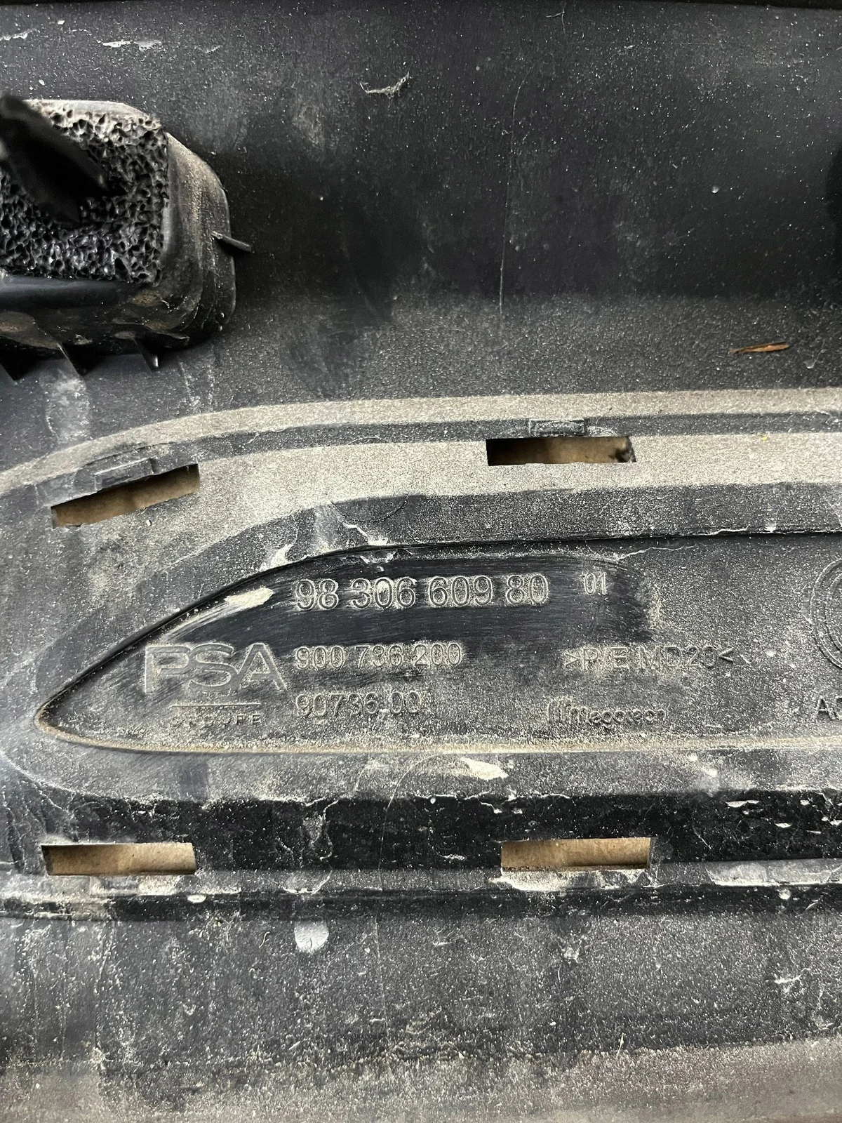 Citroen C4 III e-C4 etulistan vasen image 3