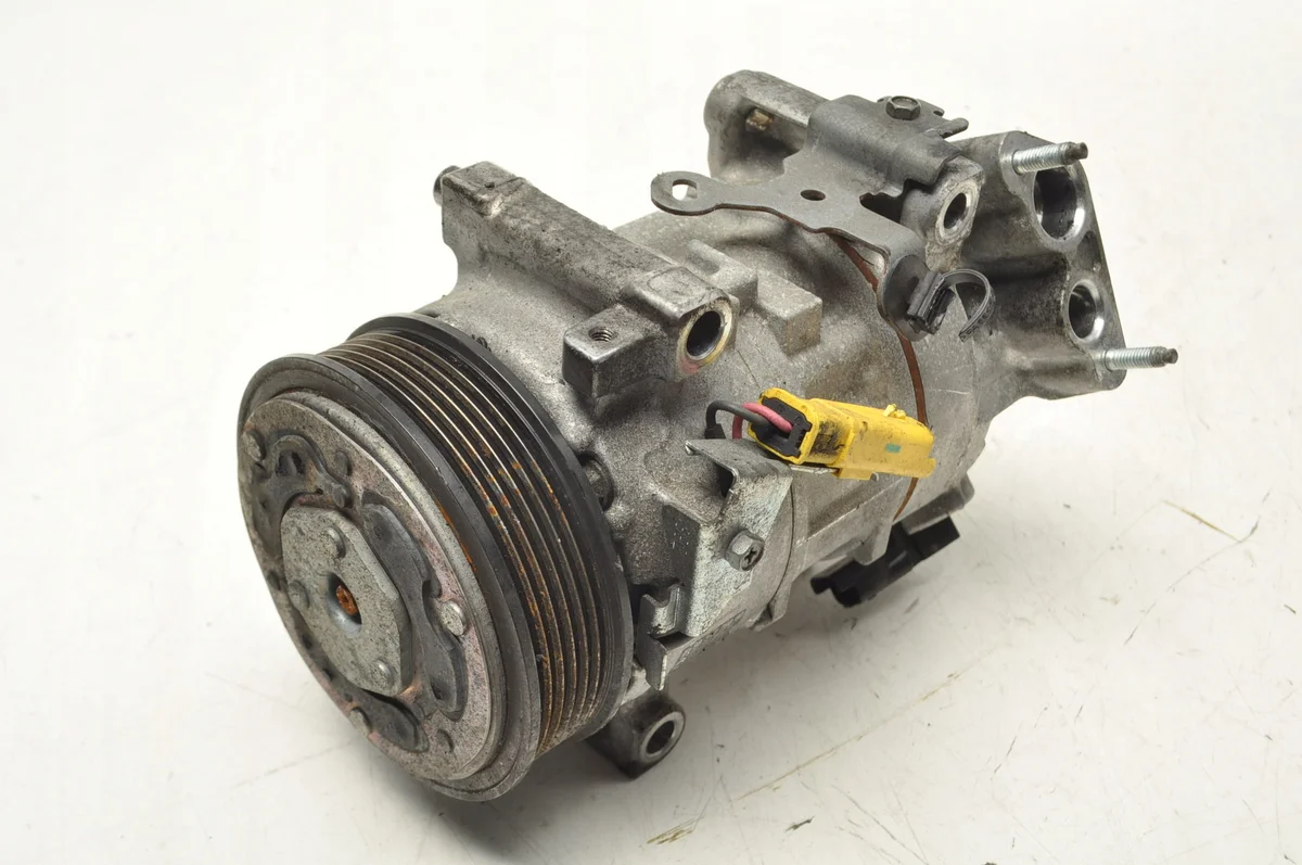 Compresseur clim Peugeot 9834779880