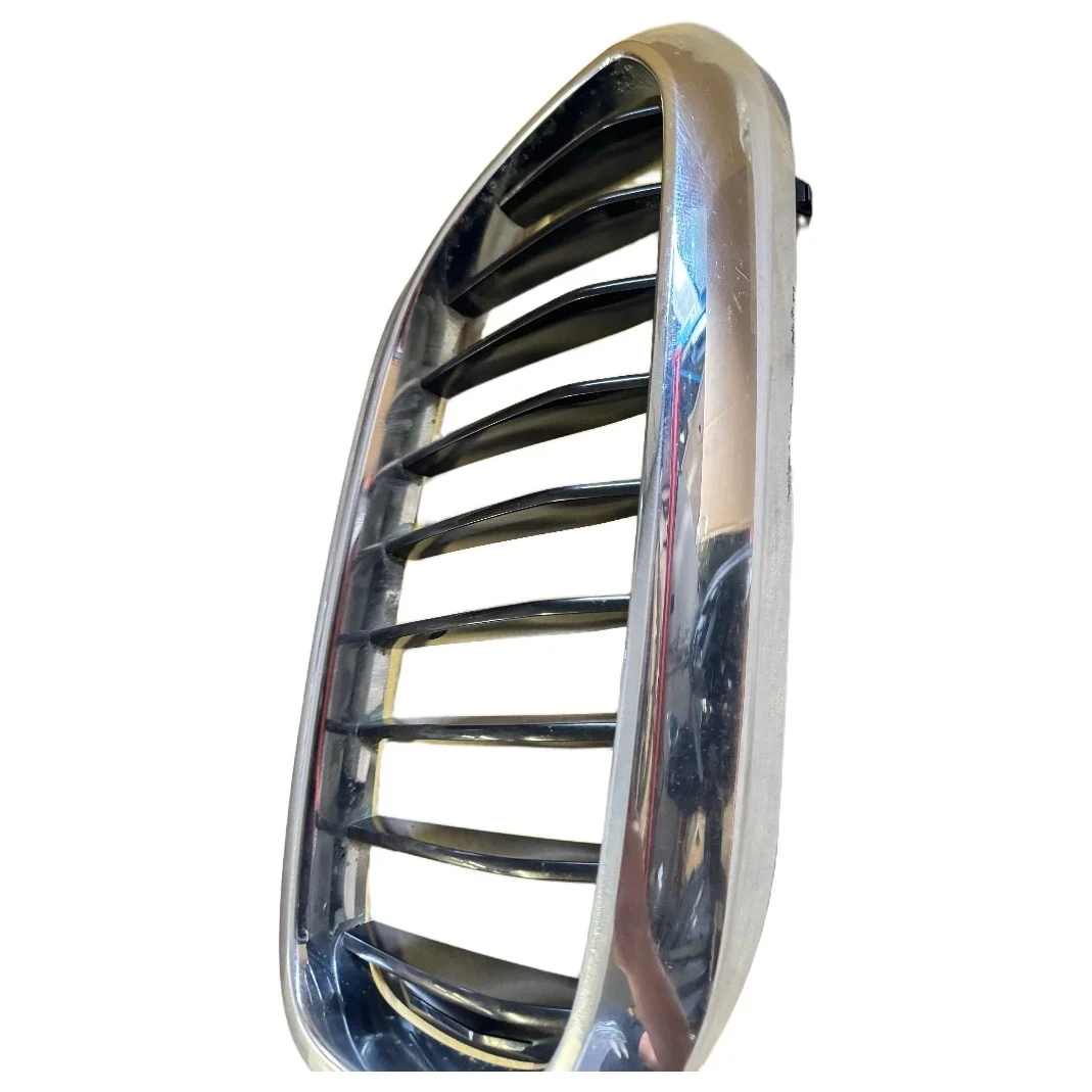Grill BMW 5 G30 G31 Krom Använd