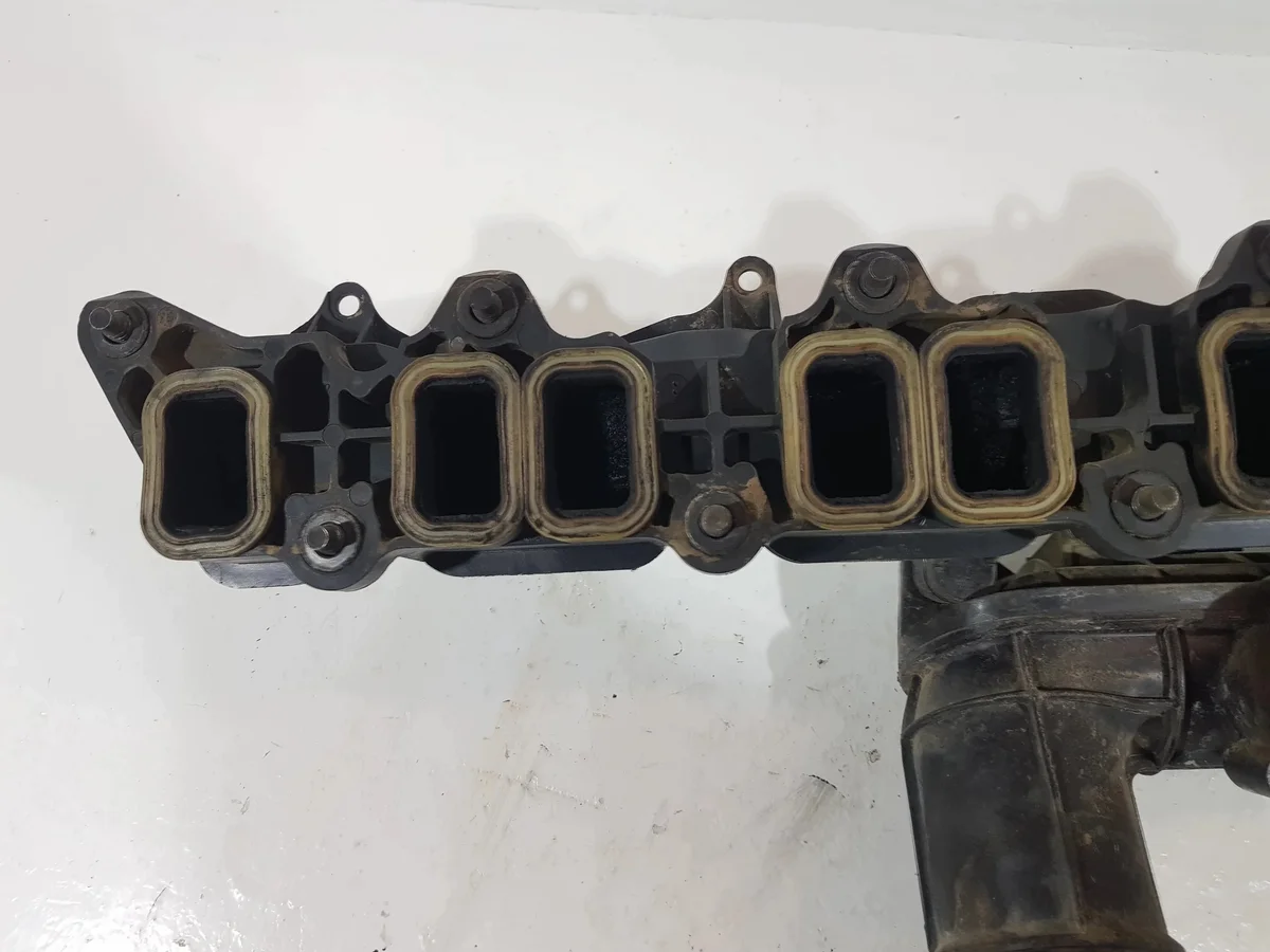 Colector de admisión Ford Transit 2.2 TDCI image 7