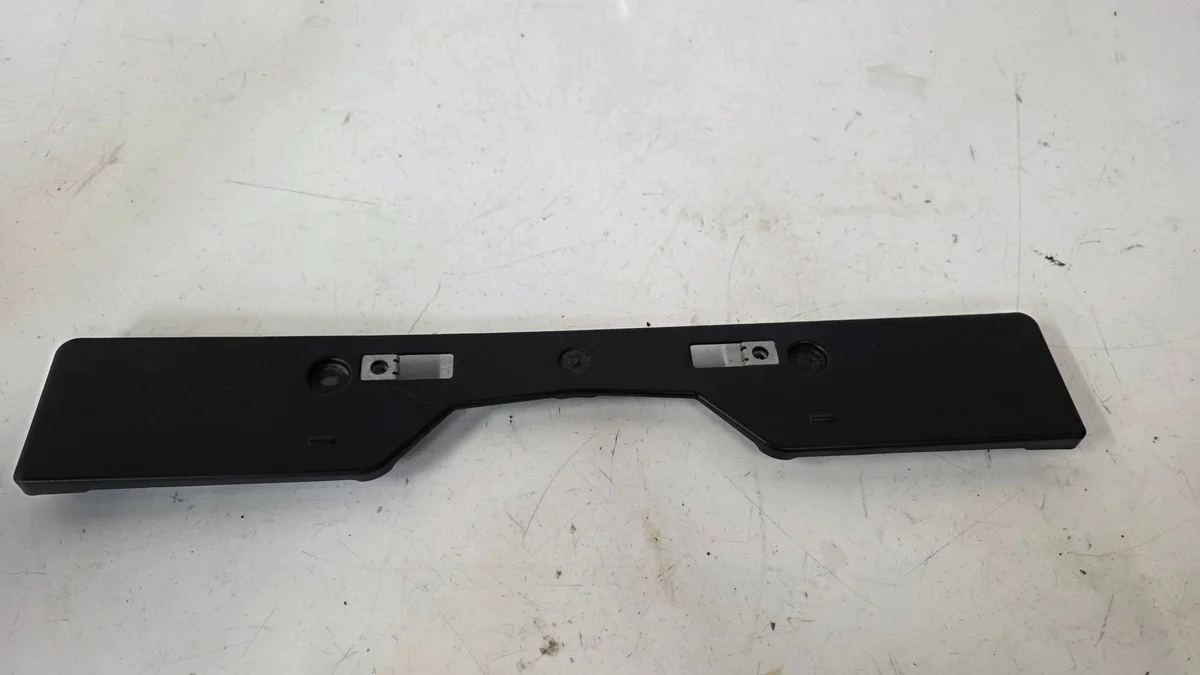 Suporte Placa Toyota RAV4 V Usado OEM