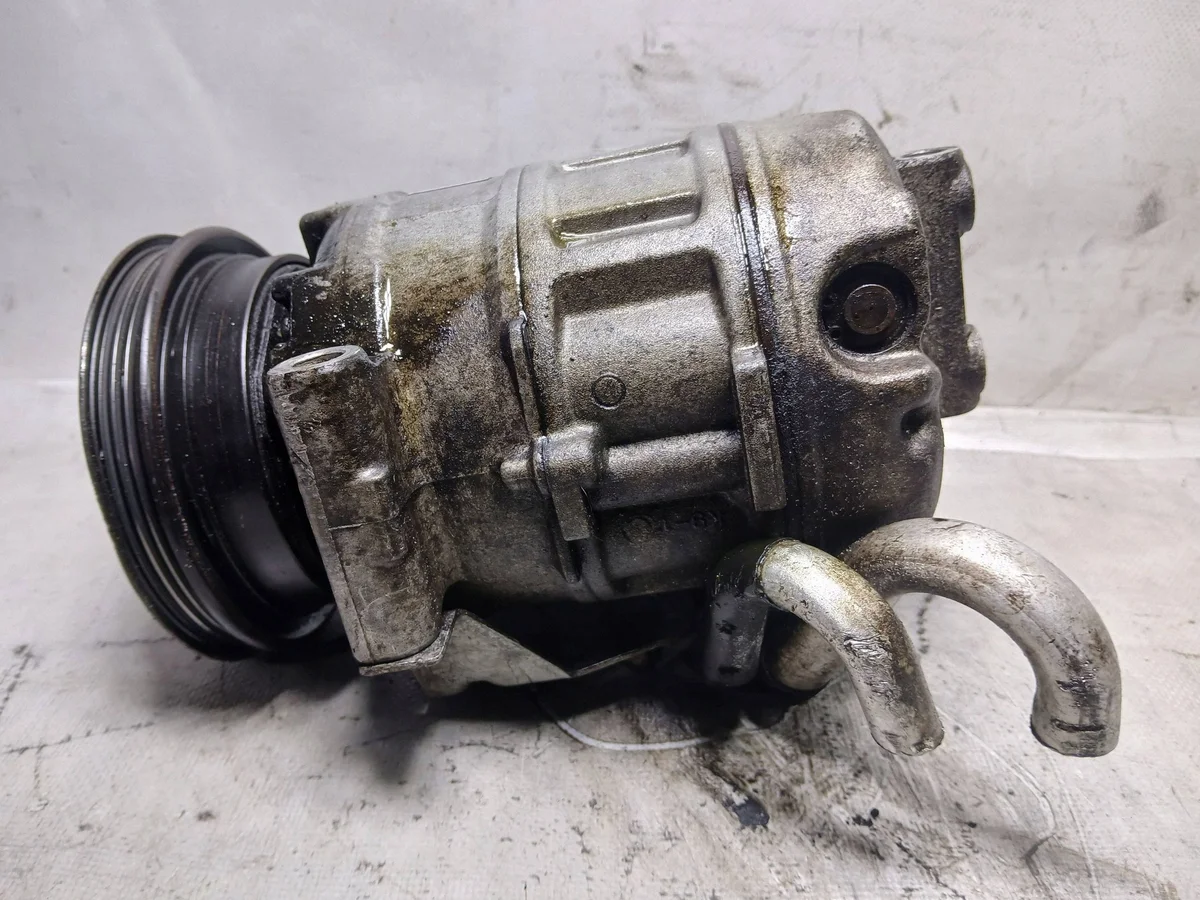 Compresseur clim Audi A4 B5 1.9 TDI image 3