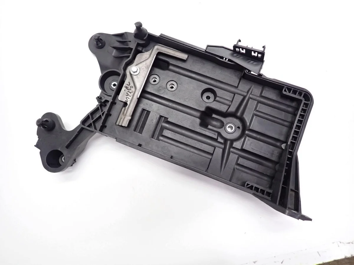 Support batterie Skoda Octavia III 5E 5Q0915331K
