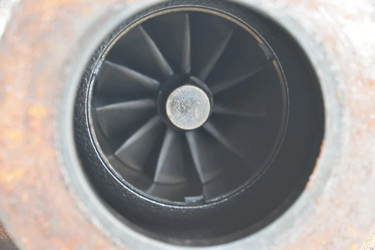 Turbocompresseur Audi A4 B8 A5 2.0 TDI image 6