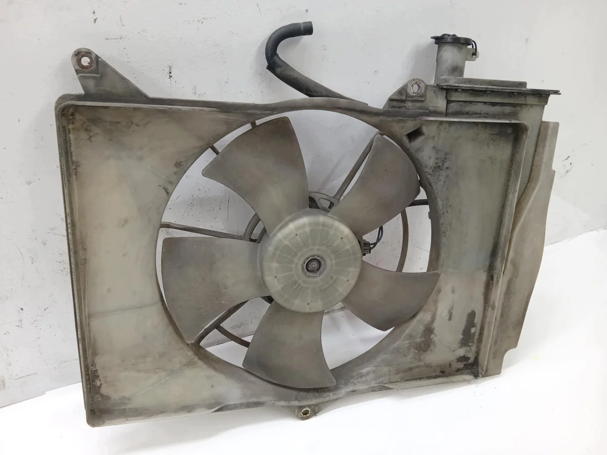 Ventilateur Toyota Yaris I occasion image 3