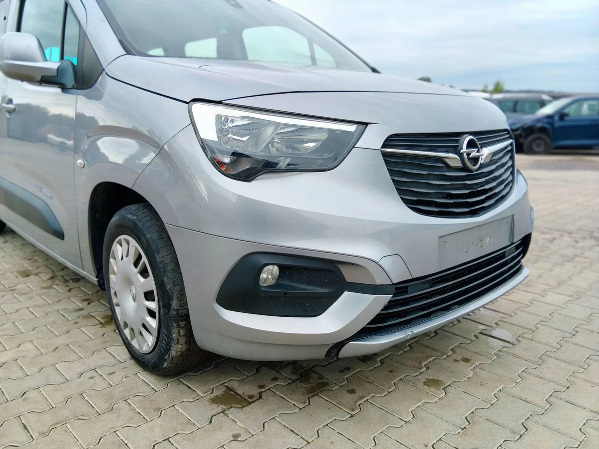 Opel Combo E Frente Completo KCA Usado image 3