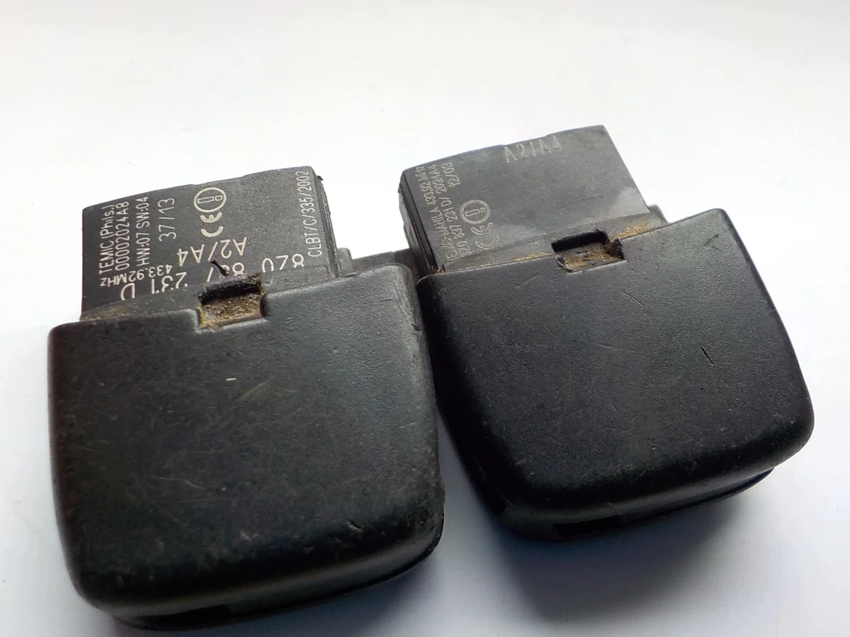 Chave Audi A2 A3 A4 A6 433,92 MHz Usada image 3
