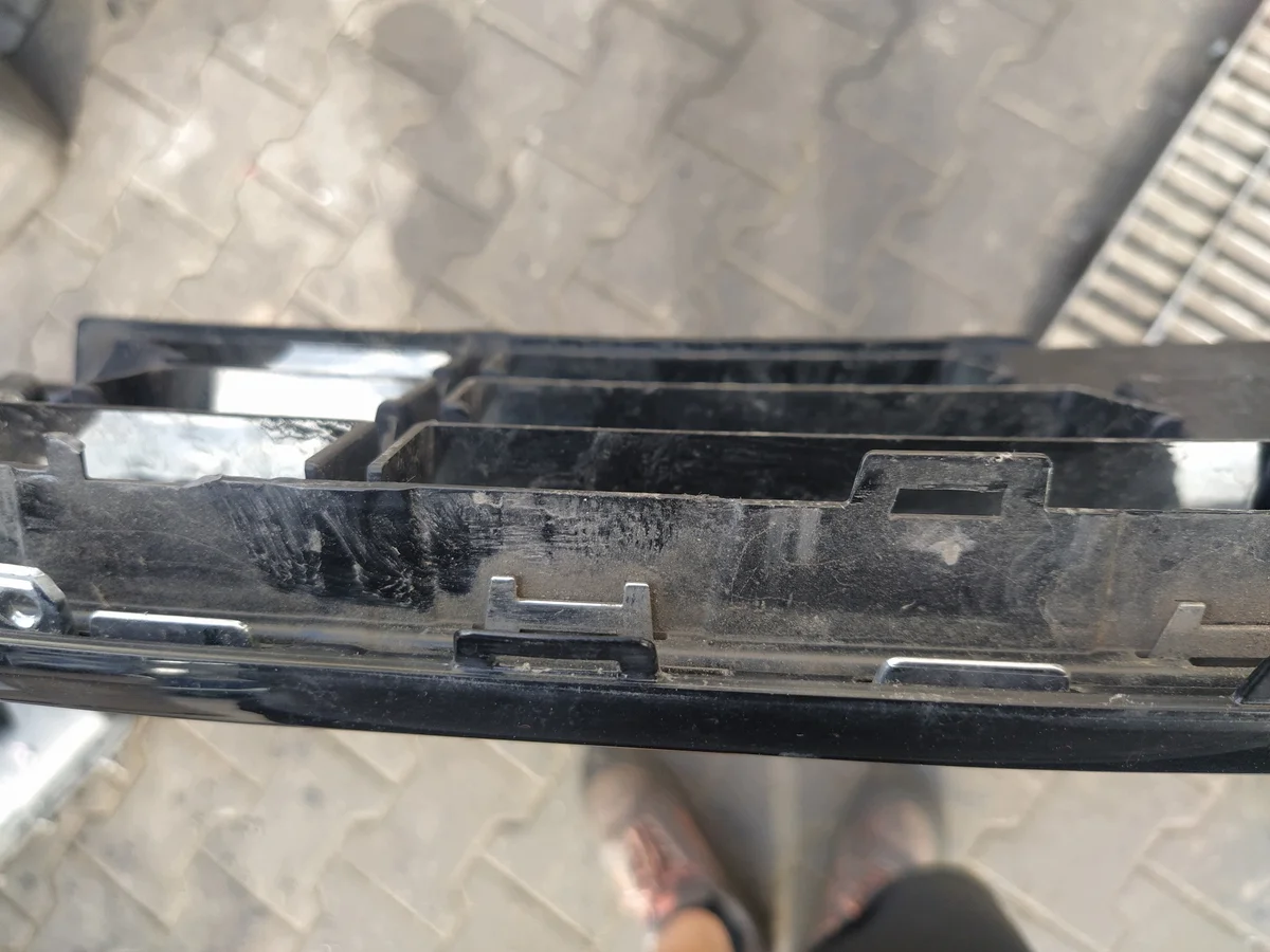 Kühlergrill VW Tiguan II 5NA 5NA853653N gebraucht image 6