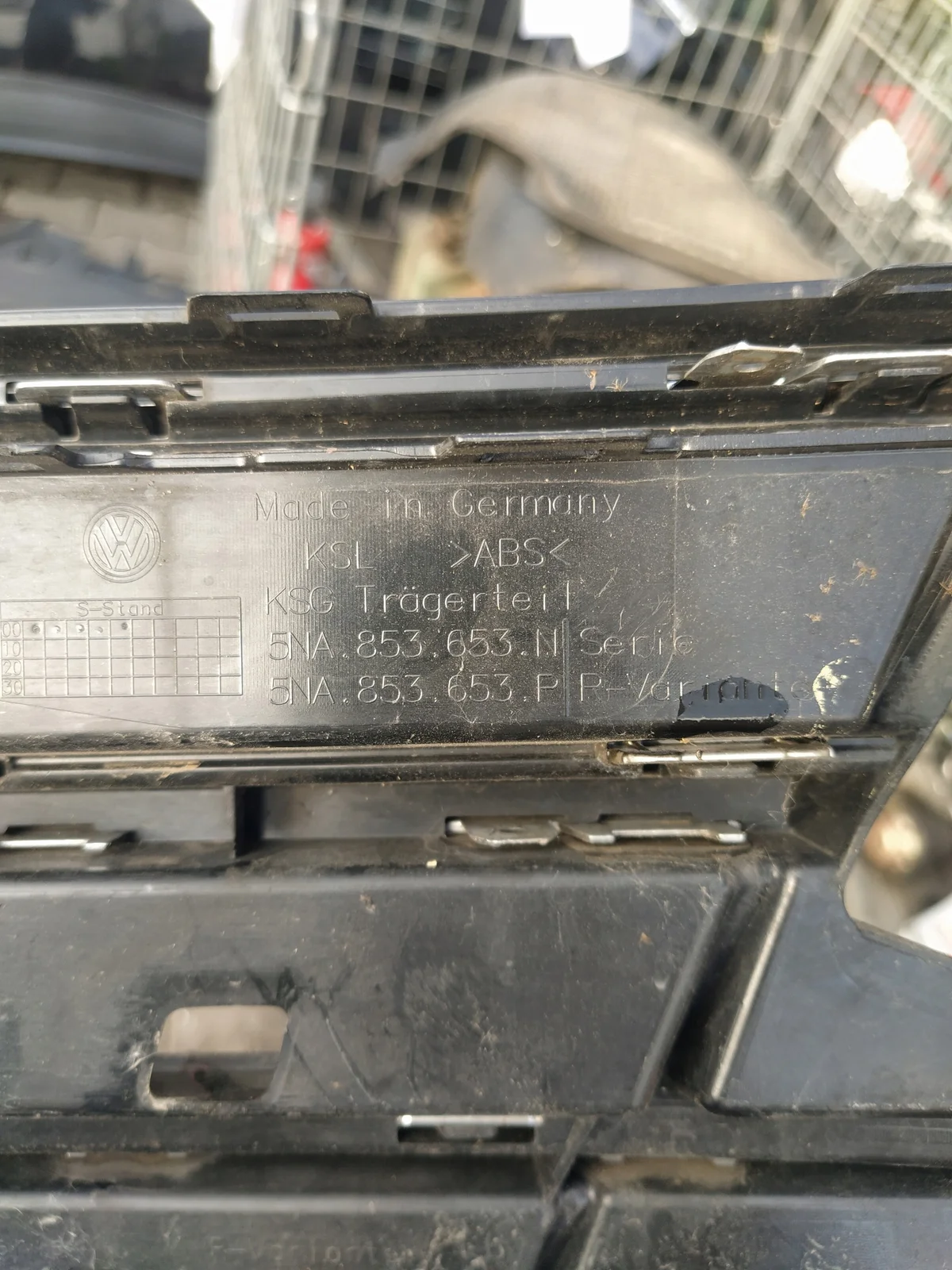Kühlergrill VW Tiguan II 5NA 5NA853653N gebraucht image 7