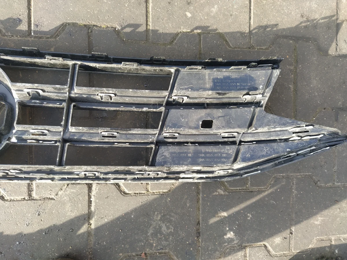 Kühlergrill VW Tiguan II 5NA 5NA853653N gebraucht image 10