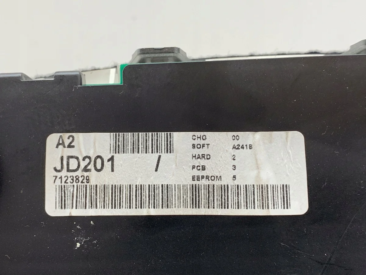 Tachometer Nissan Qashqai J10 JD201 2.0 141KM image 4