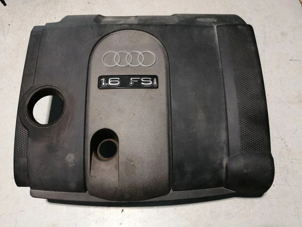 Audi OE 03C129607P Coperchio Motore Usato