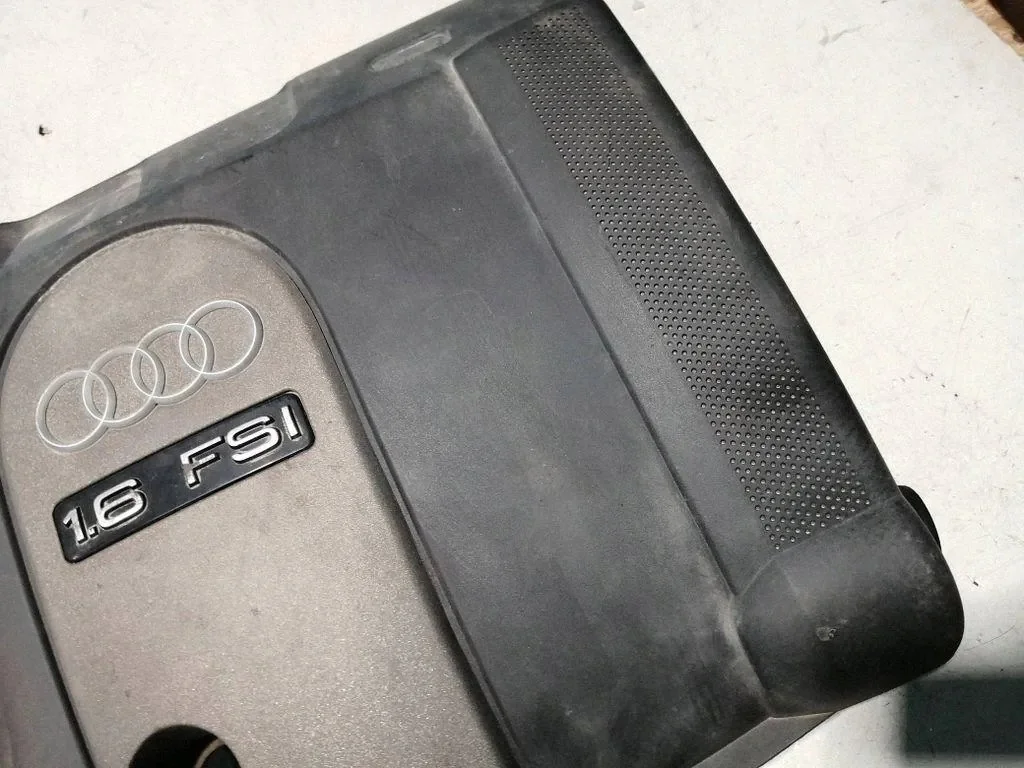 Audi OE 03C129607P Coperchio Motore Usato image 3