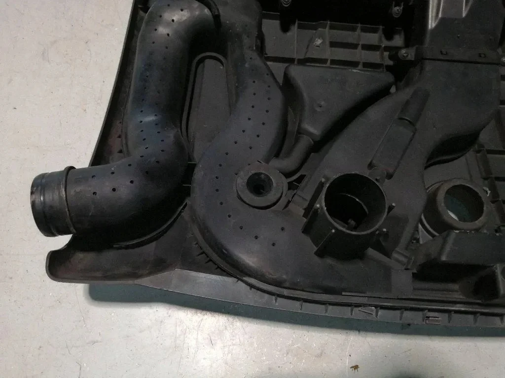 Audi OE 03C129607P Coperchio Motore Usato image 6