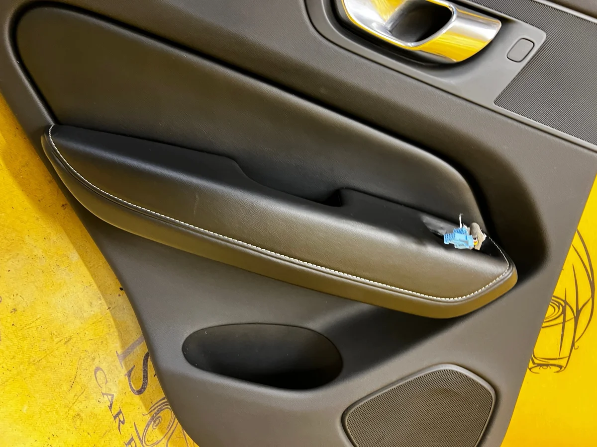 Türverkleidung Leder Links Hinten Volvo XC60 II image 5