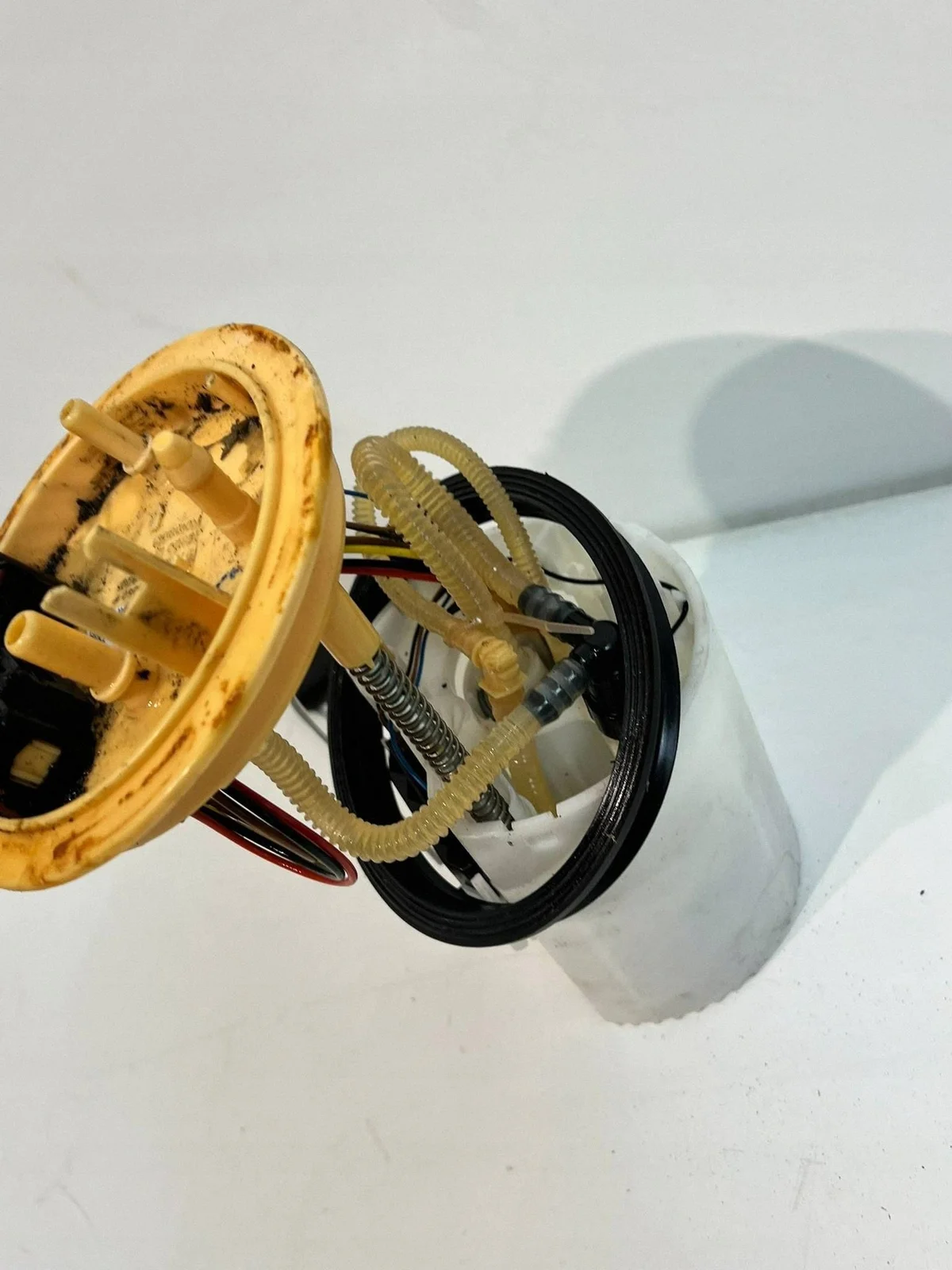 Audi A3 8V 1.6 TDI Fuel Pump Float 5Q0919050P image 4