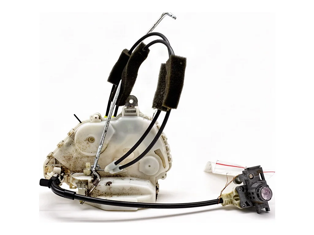 Serrure porte avant gauche Honda Accord VIII