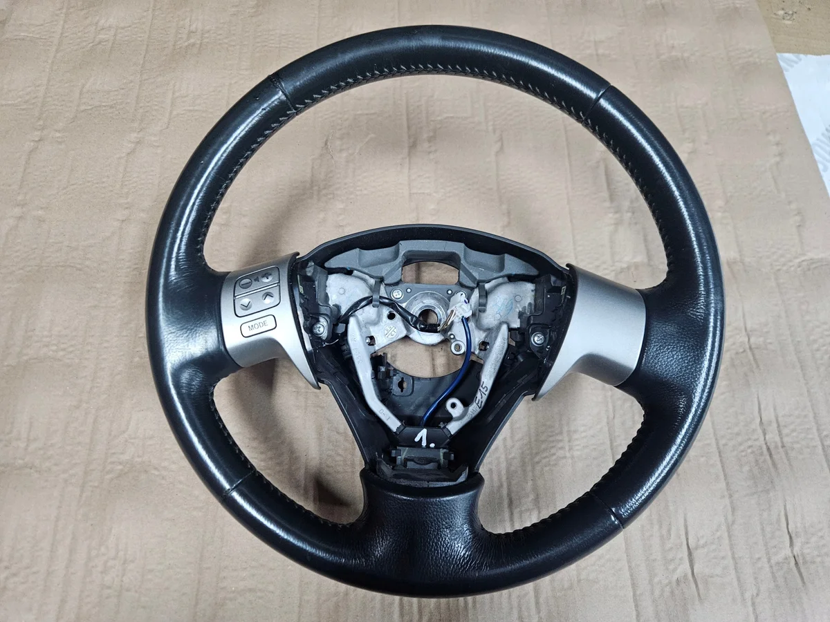 Toyota Corolla E15 Lenkrad Leder Gebraucht