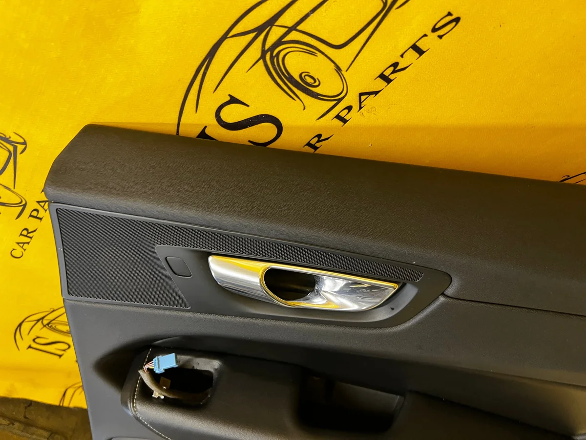 Türverkleidung rechts hinten Leder Volvo XC60 II image 4