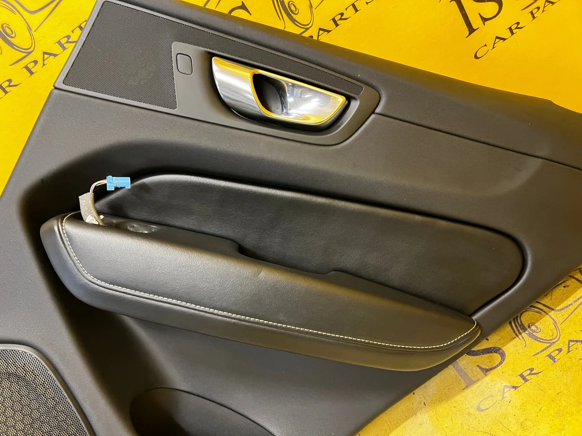 Türverkleidung rechts hinten Leder Volvo XC60 II image 5