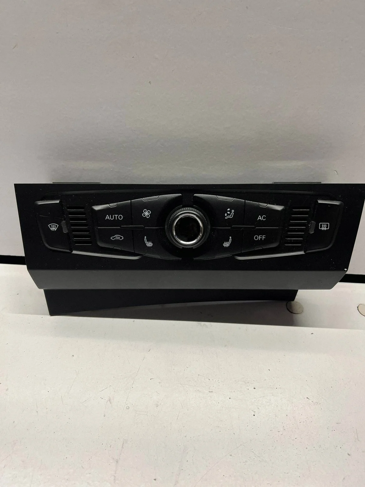 Audi A4 S4 B8 8K Klimaanlagenbedienung 8T1820043P