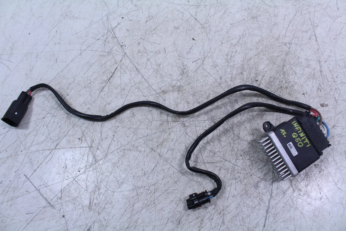 Módulo Controlador Ventoinha Infiniti Q50 V37
