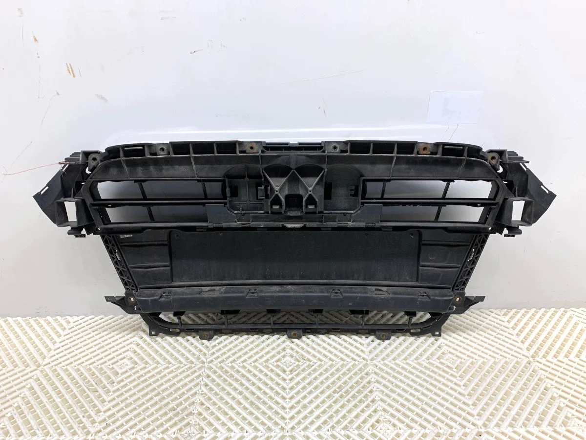 Grelha Audi A4 B8 2007-2015 Usada image 3