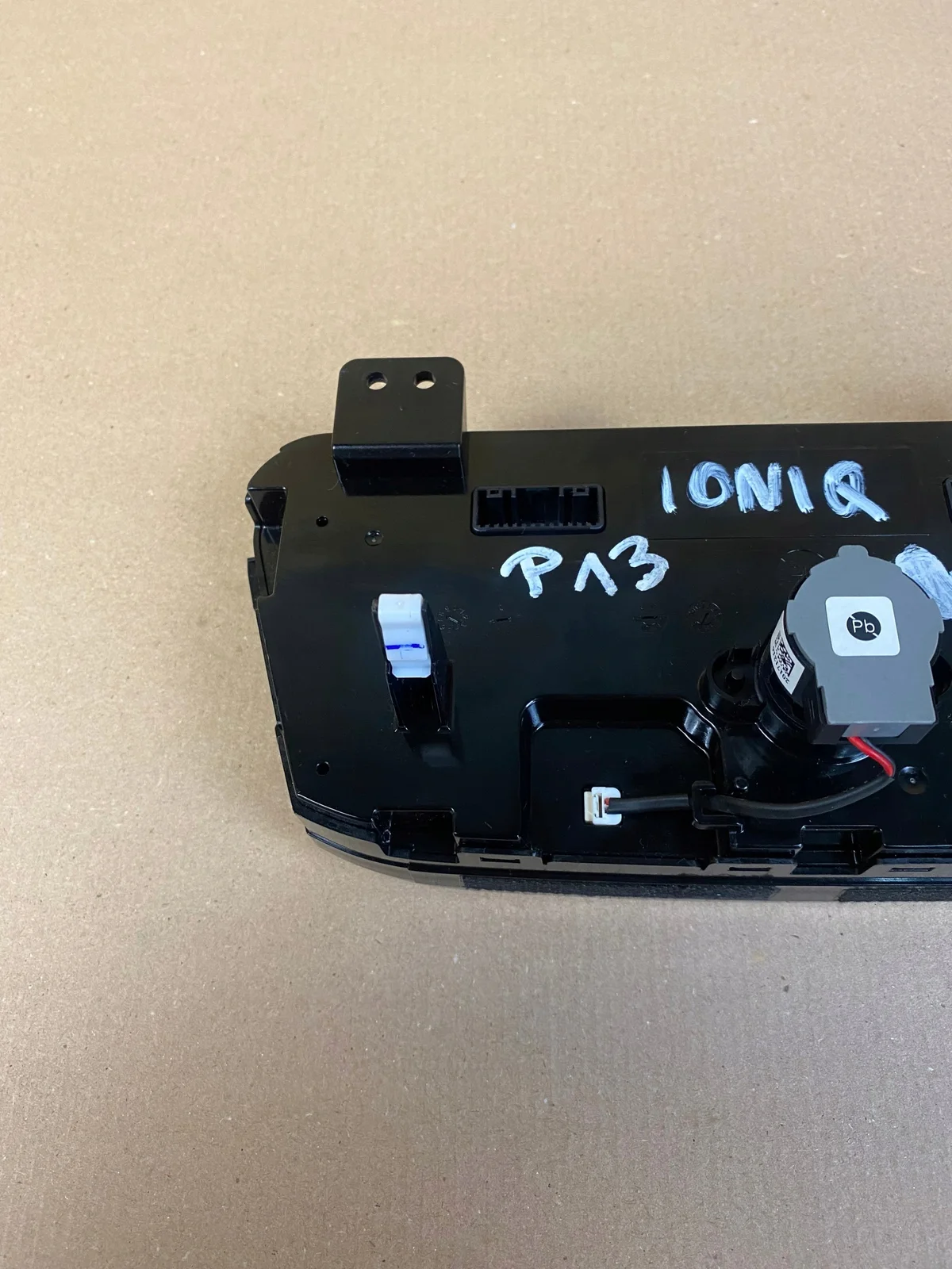 Hyundai Ioniq Klimaanlage Panel 97250G2XXX image 8