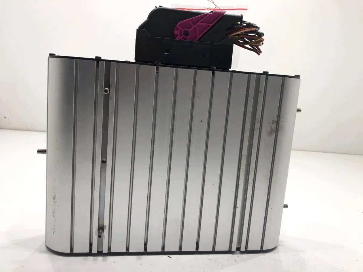 Amplificador Audi A8 D4 4H0035466 Usado image 3