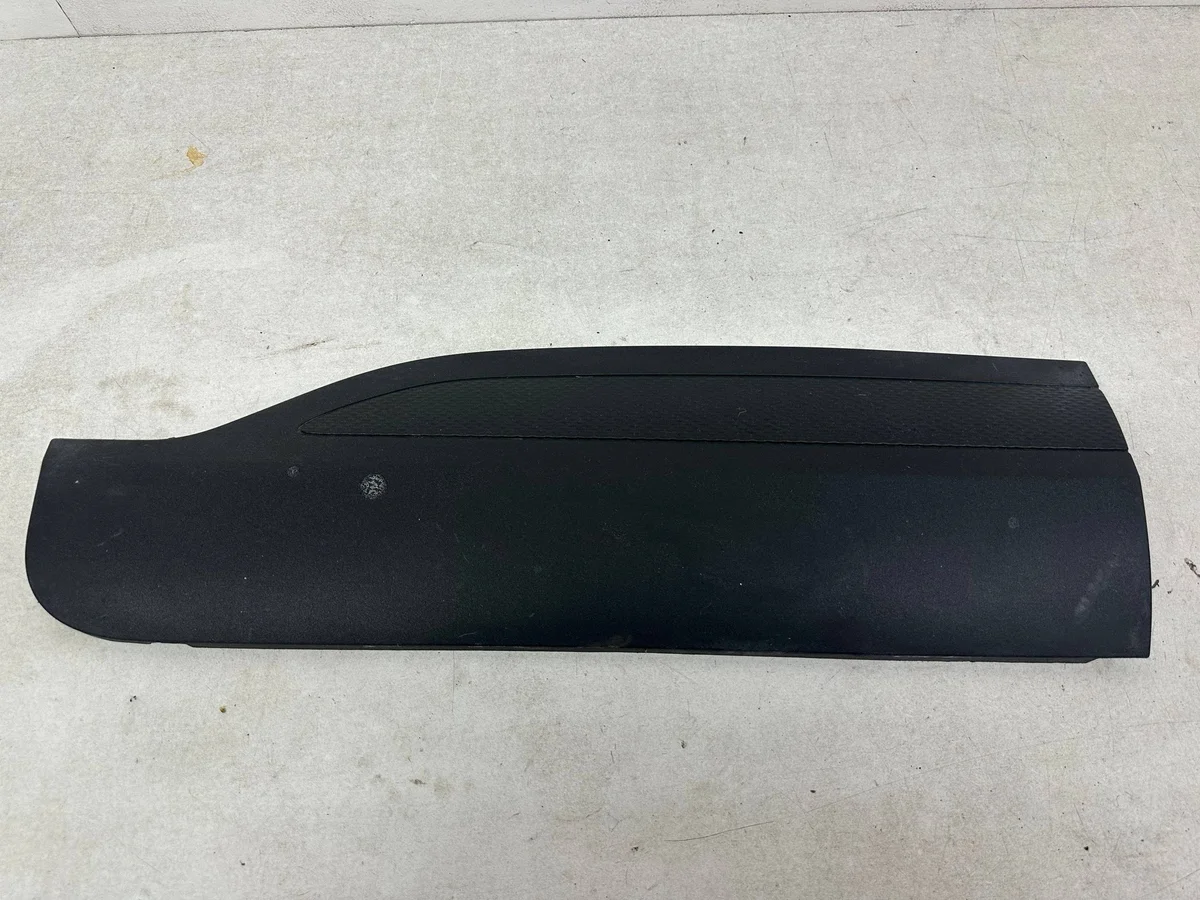 Ford Kuga Mk3 takaoikea ovenlista