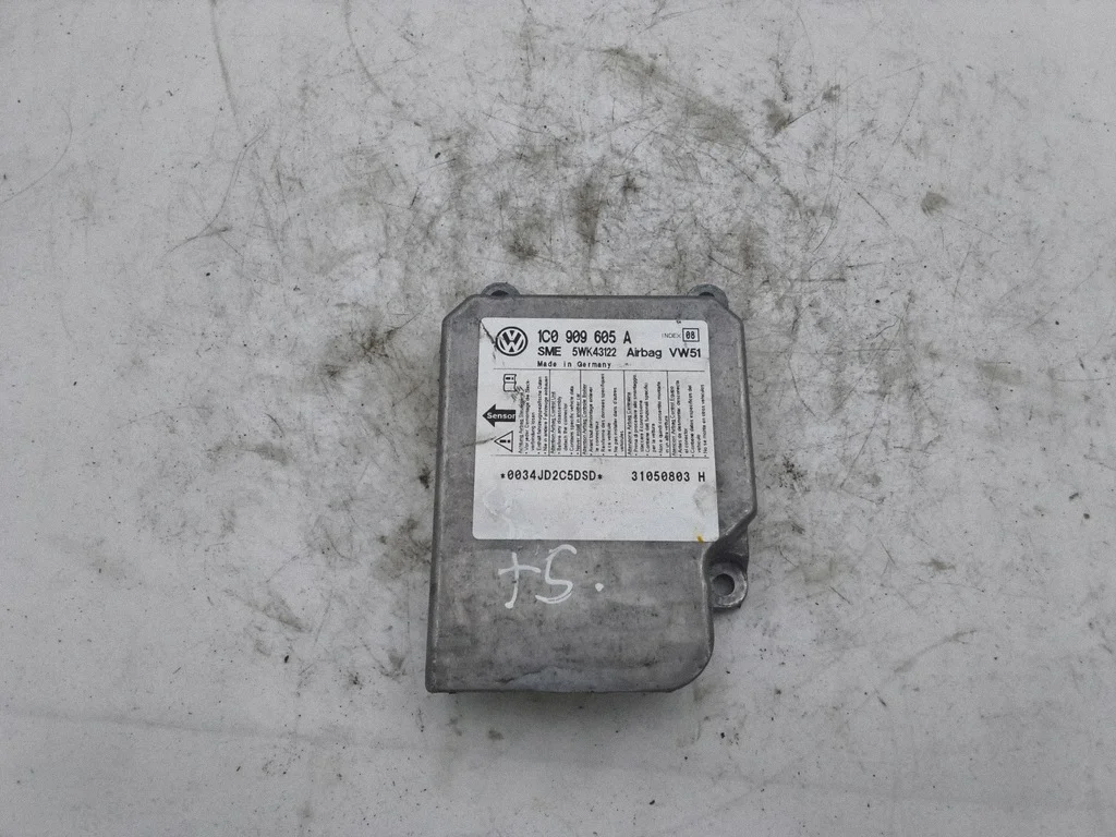 Volkswagen Bora Airbag-ohjain 1C0909605A