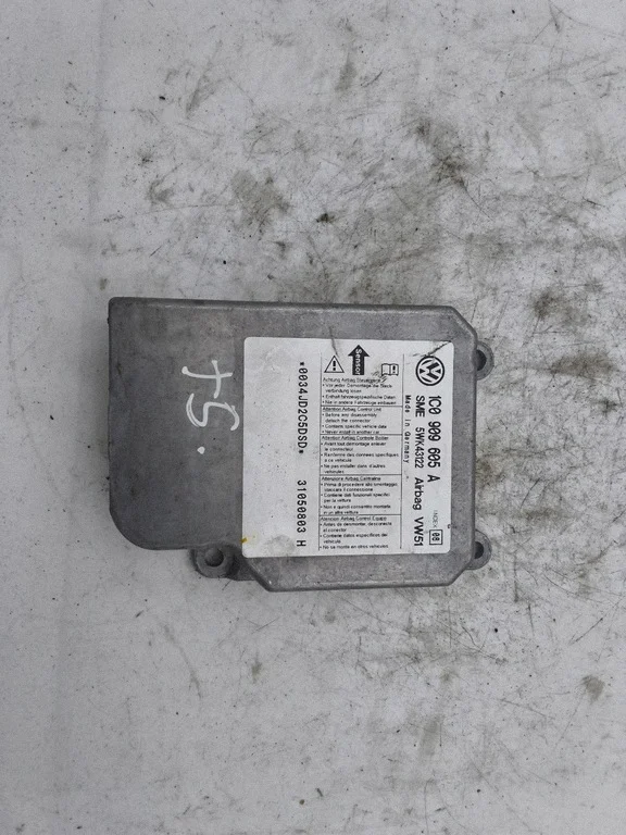 Volkswagen Bora 2001 Airbag Control Unit 1C0909605A image 6