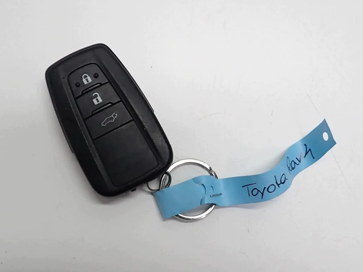 Chave Toyota RAV4 V B2T2K2R Usada
