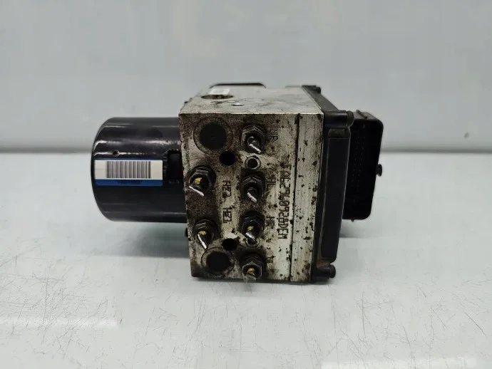 ABS-hydrauliikkajärjestelmä VW Passat B6
