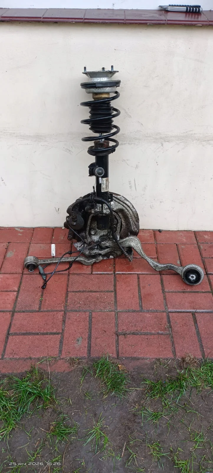 Federbein vorne links BMW 1 E87 116i N43 B16A image 4