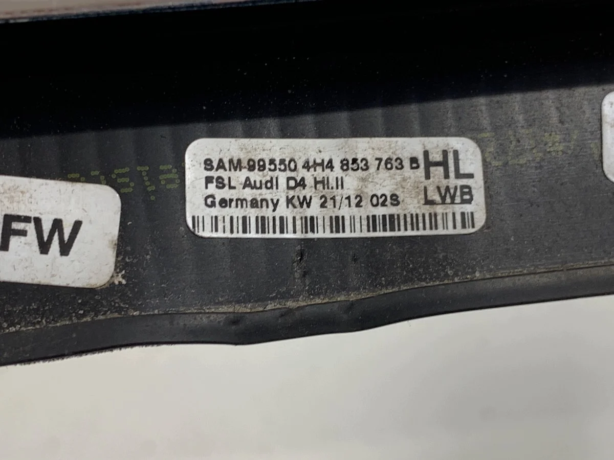 Lijst van Audi A8 D4 links achter image 4