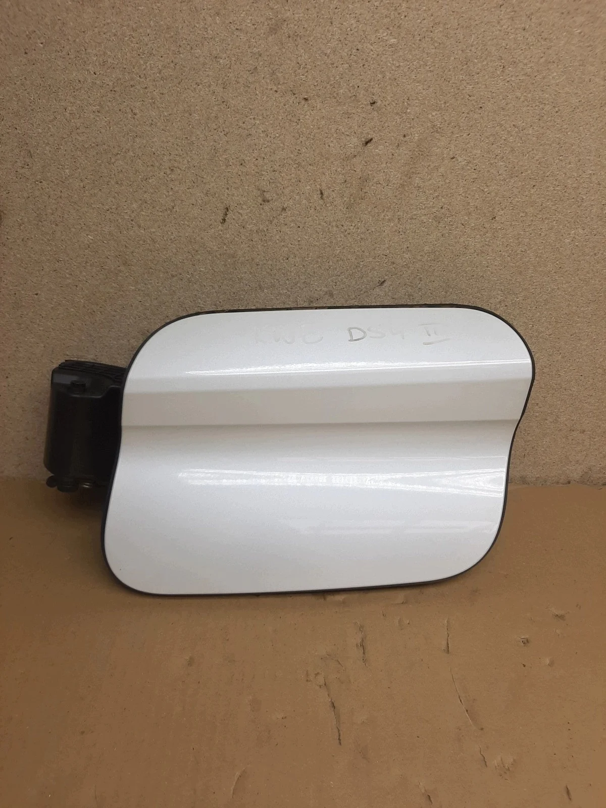 Fuel Filler Flap Citroen DS4 II 7120756