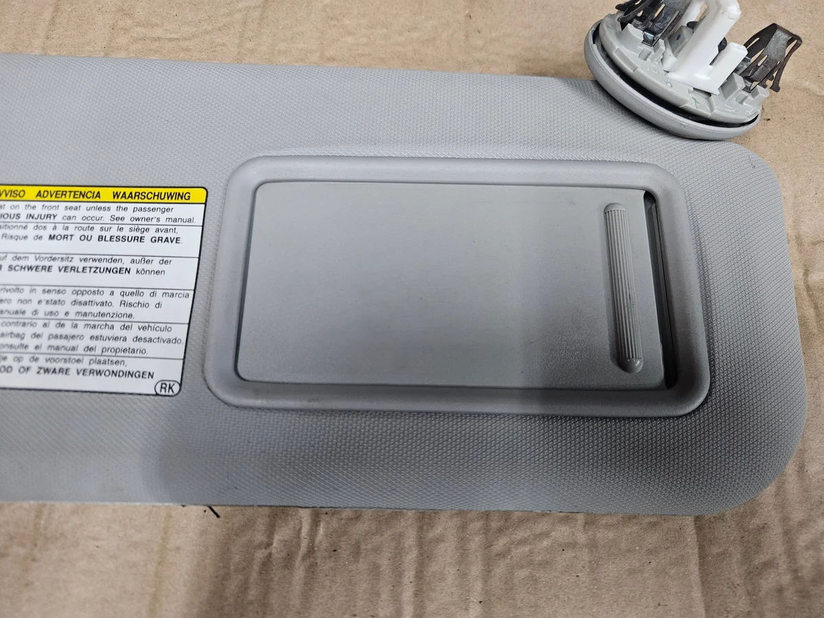 Toyota Corolla E15 Sonnenblende Rechts Gebraucht image 3