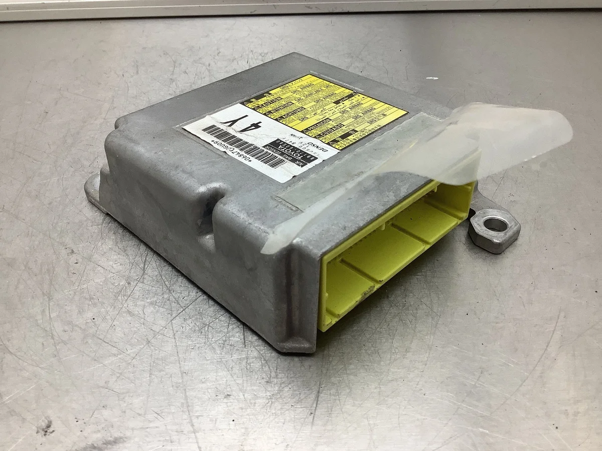 Airbag Steuergerät Toyota Land Cruiser J150 image 4